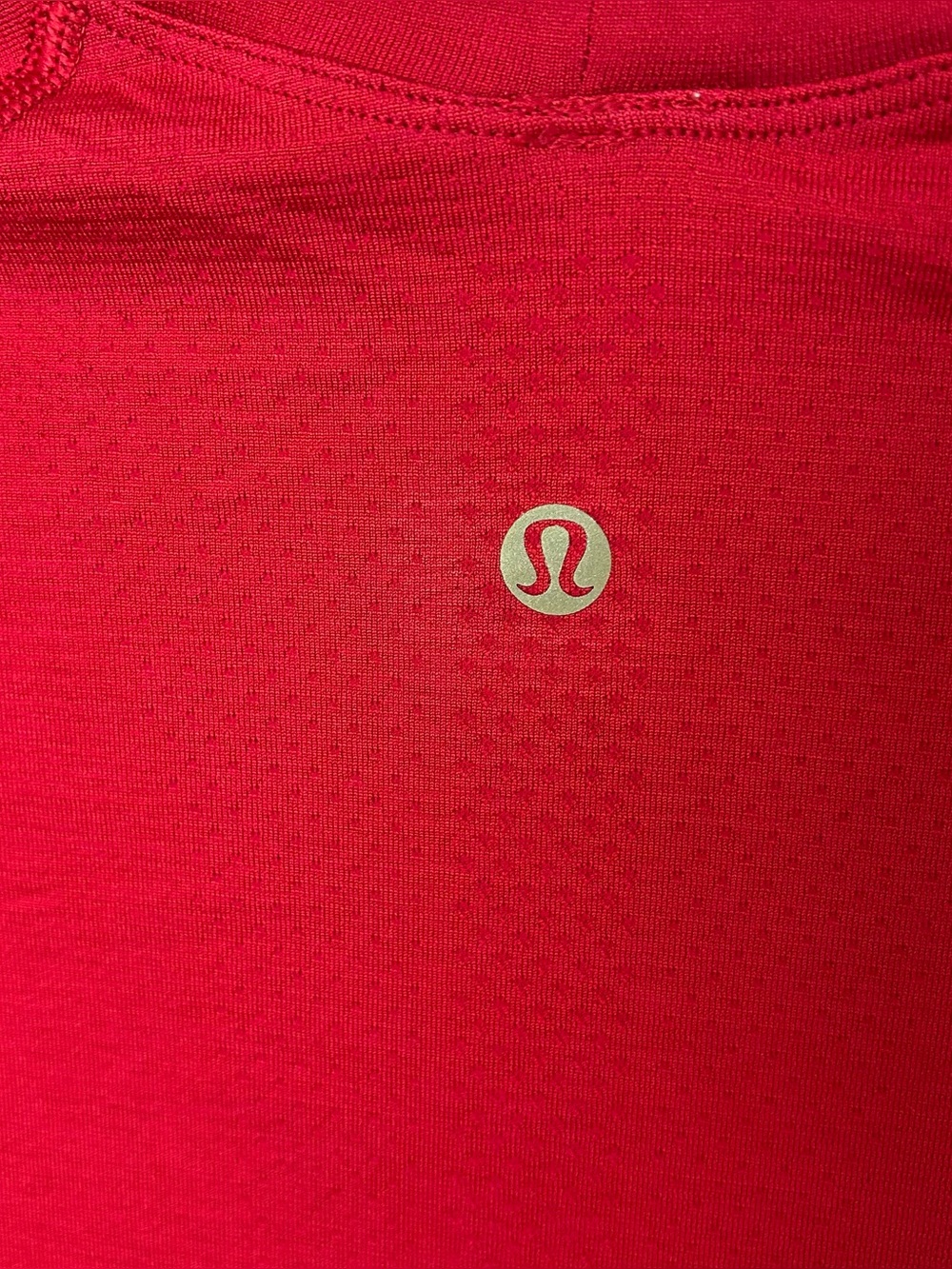 lululemon athletica Swiftly Tech Lunar New Year Red Short-Sleeve Crewneck Tee - Picture 4 of 6